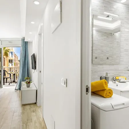 3e. Charming In Americas דירה