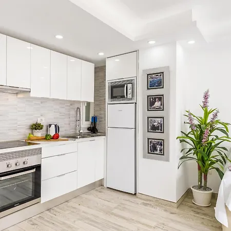 3e. Charming In Americas דירה