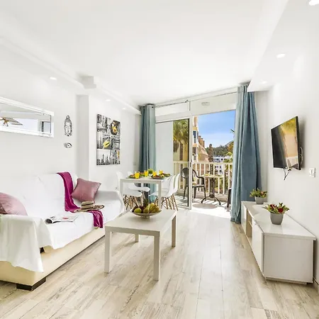 3e. Charming In Americas דירה *